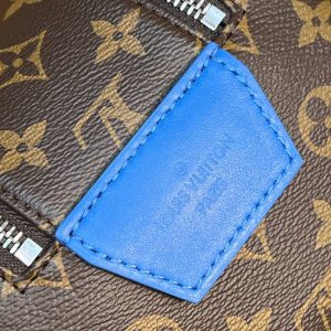 Косметичка Louis Vuitton Dopp Kit