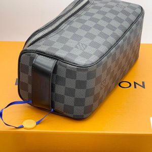 Косметичка Louis Vuitton