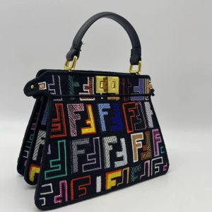 Сумка Fendi Peekaboo