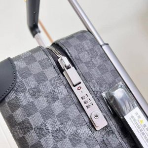 Чемодан Louis Vuitton