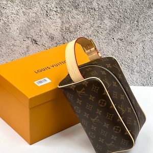 Косметичка Louis Vuitton