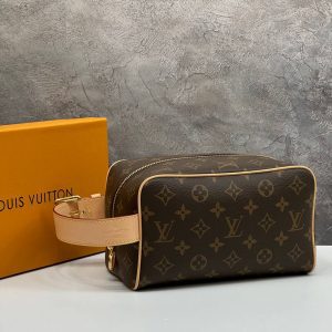 Косметичка Louis Vuitton