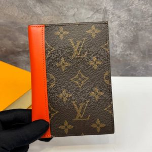 Обложка для паспорта Louis Vuitton