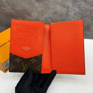 Обложка для паспорта Louis Vuitton