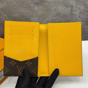 Обложка для паспорта Louis Vuitton