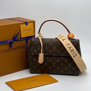 Сумка Louis Vuitton Cluny