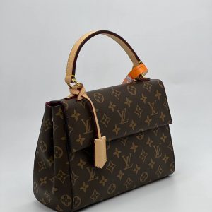 Сумка Louis Vuitton Cluny