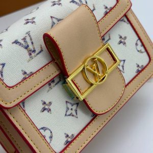 Сумка Louis Vuitton Dauphine