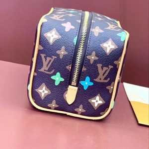 Косметичка Louis Vuitton