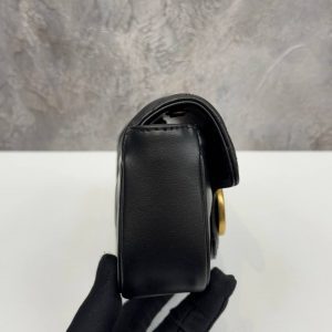 Сумка Gucci GG MARMONT LEATHER SUPER MINI