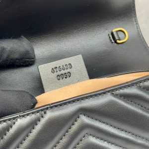 Сумка Gucci GG MARMONT LEATHER SUPER MINI