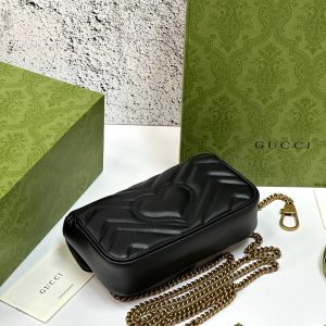 Сумка Gucci GG MARMONT LEATHER SUPER MINI