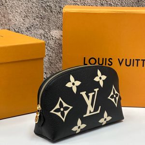 Косметичка Louis Vuitton Cosmetic Pouch