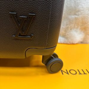 Чемодан Louis Vuitton