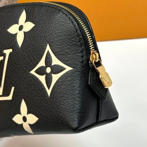 Косметичка Louis Vuitton Cosmetic Pouch