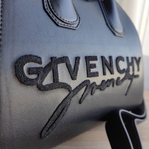 Сумка Givenchy