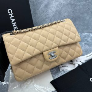 Сумка Chanel Classic