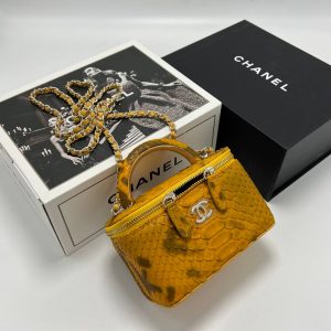 Сумка-косметичка Chanel