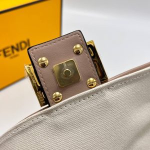 Сумка Fendi Baguette