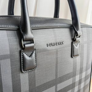 Сумка Burberry