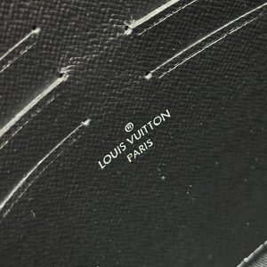 Клатч Louis Vuitton