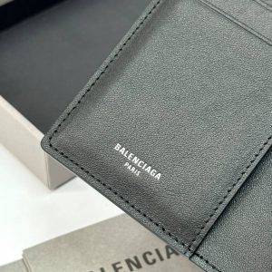 Обложка на паспорт Balenciaga