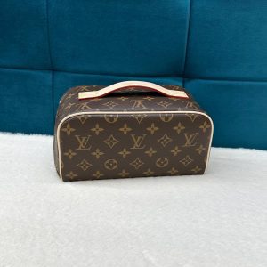 Косметичка Louis Vuitton