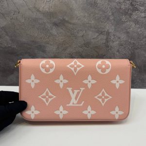 Клатч Louis Vuitton Felicie