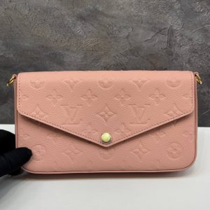 Клатч Louis Vuitton Felicie