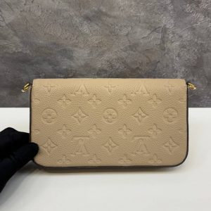 Клатч Louis Vuitton Felicie