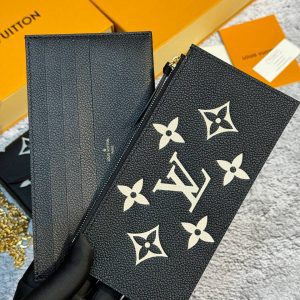 Клатч Louis Vuitton Felicie