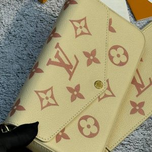 Клатч Louis Vuitton Felicie