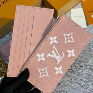 Клатч Louis Vuitton Felicie