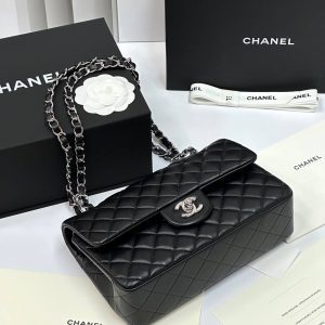 Сумка Chanel Classic