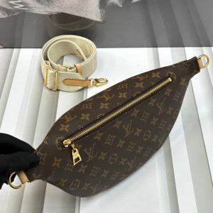 Сумка на пояс Louis Vuitton  High Rise