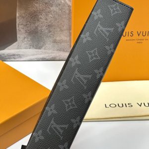 Клатч Louis Vuitton