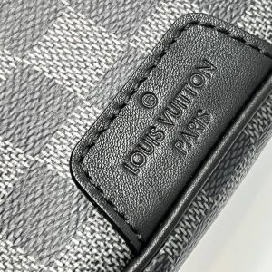 Сумка Louis Vuitton Discovery Bumbag