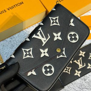 Клатч Louis Vuitton Felicie