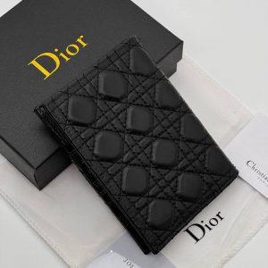 Обложка для паспорта Dior