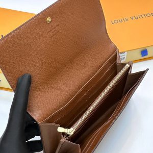 Кошелёк Louis Vuitton