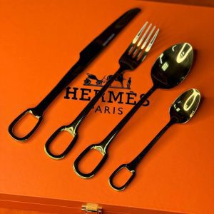 Набор столовых приборов Hermes