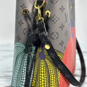 Сумка Louis Vuitton Neonoe