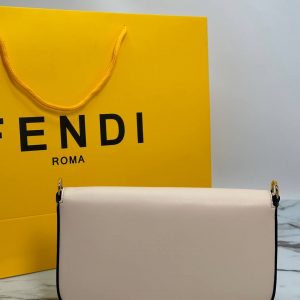 Клатч Fendi