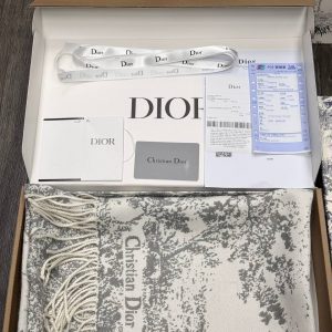 Шарф Dior