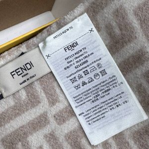 Шарф Fendi