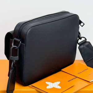 Сумка Louis Vuitton Мессенджер Fastline