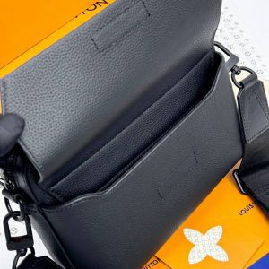 Сумка Louis Vuitton Мессенджер Fastline