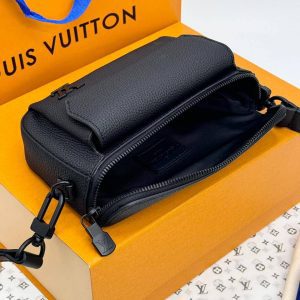 Сумка Louis Vuitton Pilot Wearable