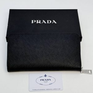 Кошелёк Prada