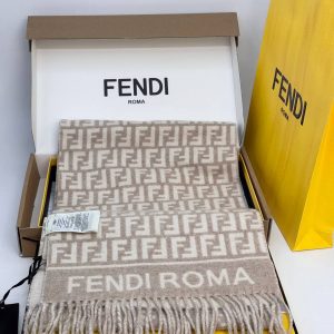 Шарф Fendi